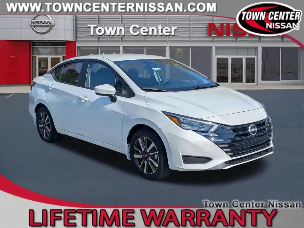 2025 Nissan Versa 1.6 SV CVT's photo