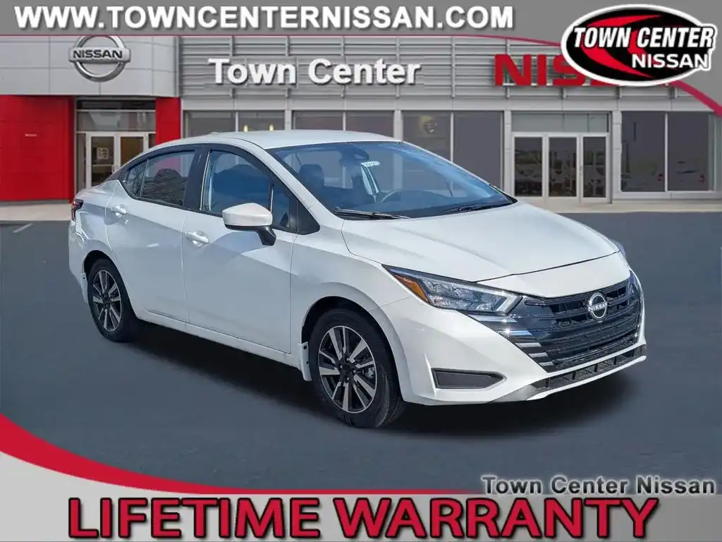 2025 Nissan Versa 1.6 SV CVT's photo