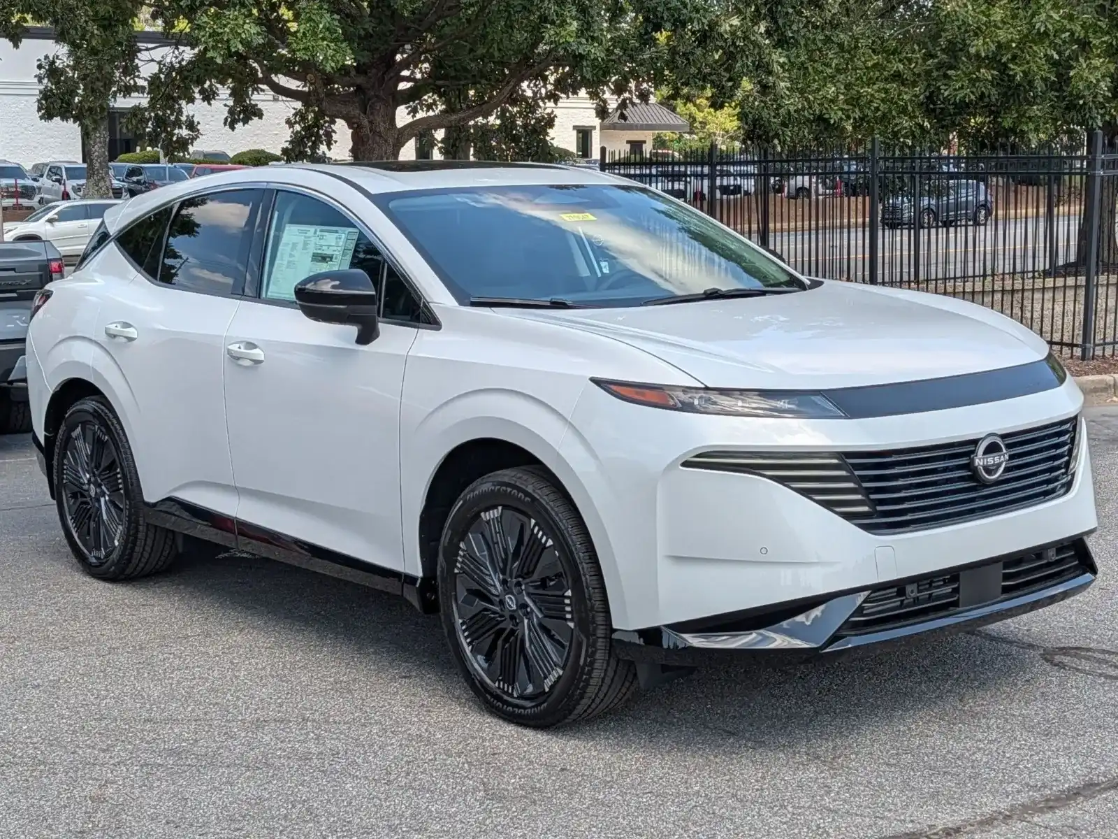 2027 Nissan Murano Platinum AWD's photo