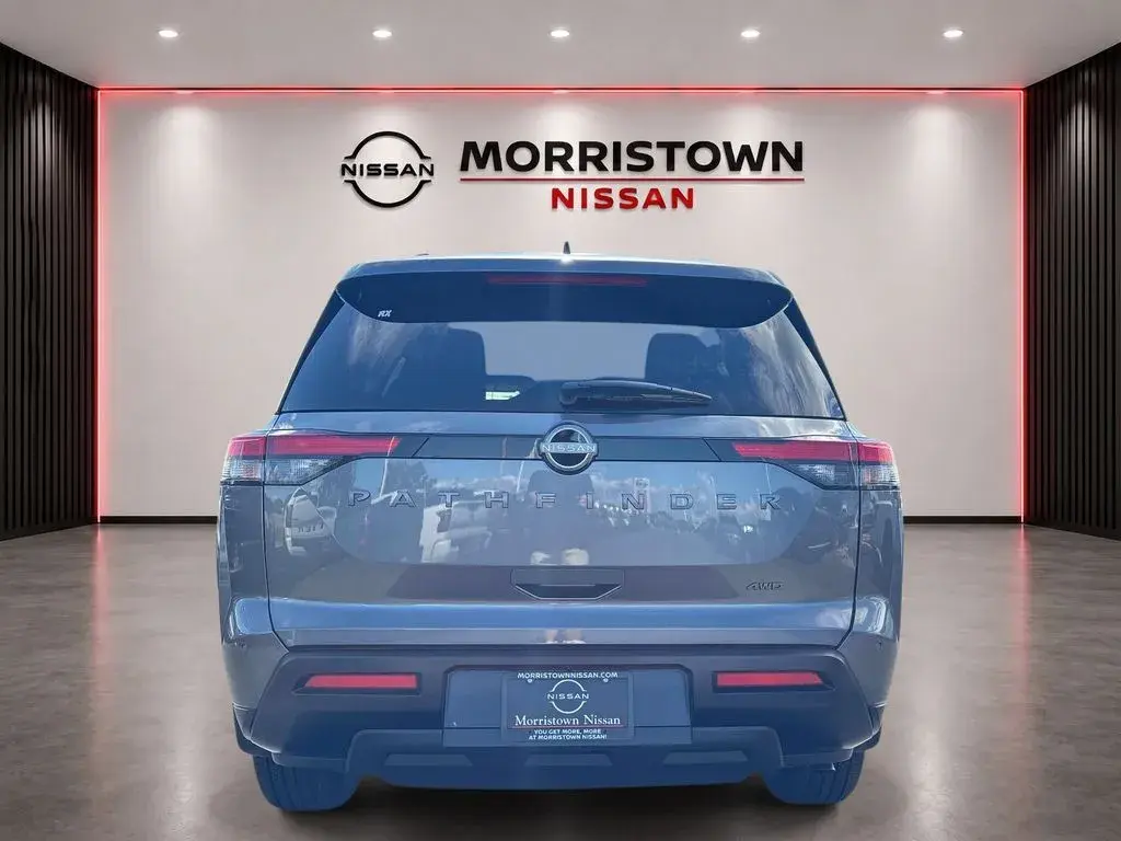 2026 Nissan Pathfinder SV 4WD photo 4
