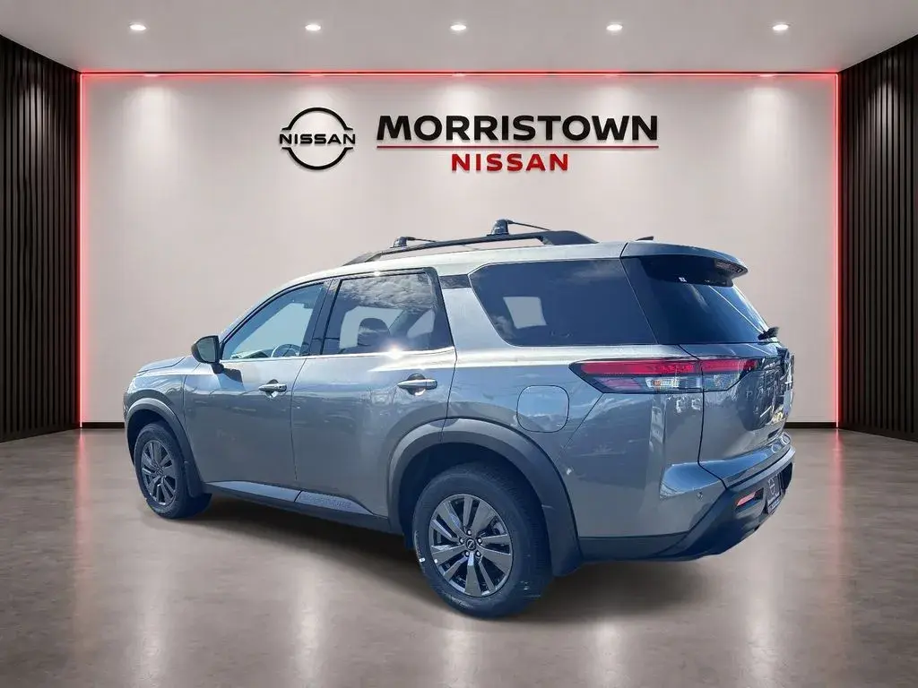 2026 Nissan Pathfinder SV 4WD photo 5