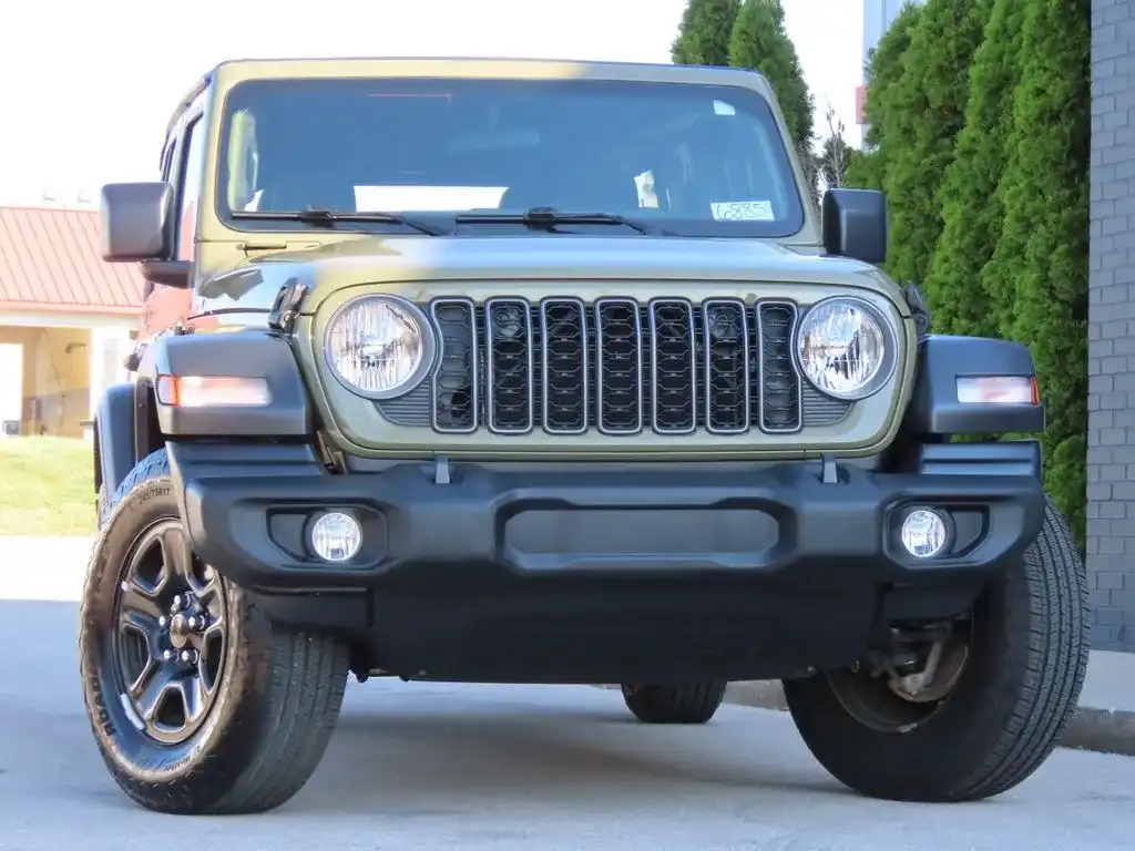 2026 Jeep Wrangler Sport's photo