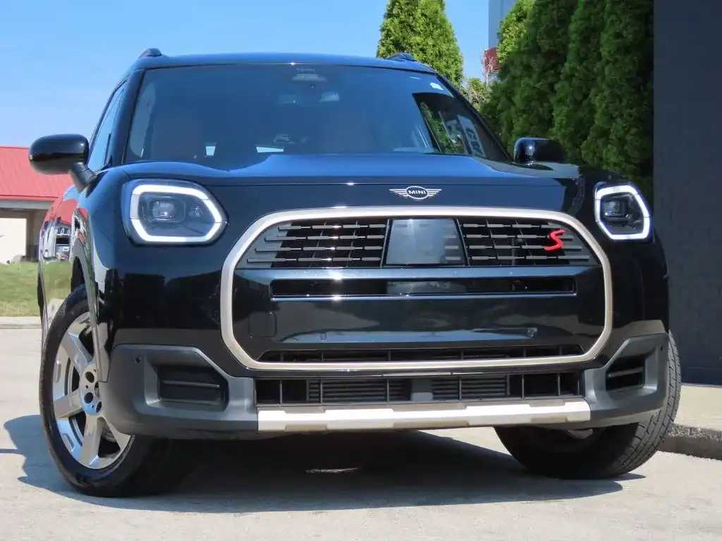 2025 MINI Countryman S ALL4's photo