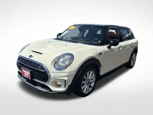 2016 MINI Clubman Cooper S's photo