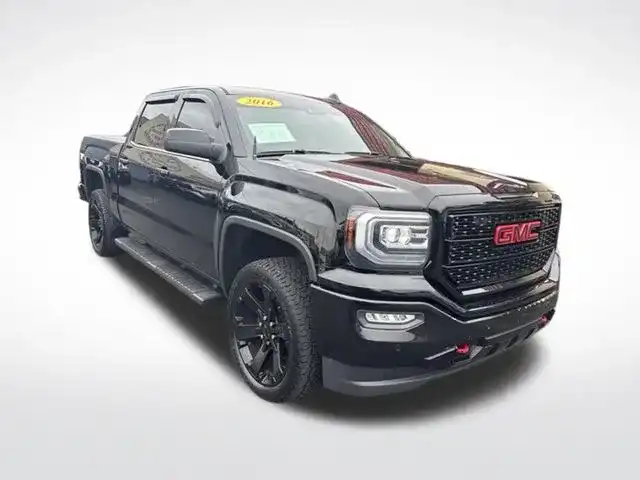 2016 GMC Sierra 4WD Crew Cab Short Box's photo