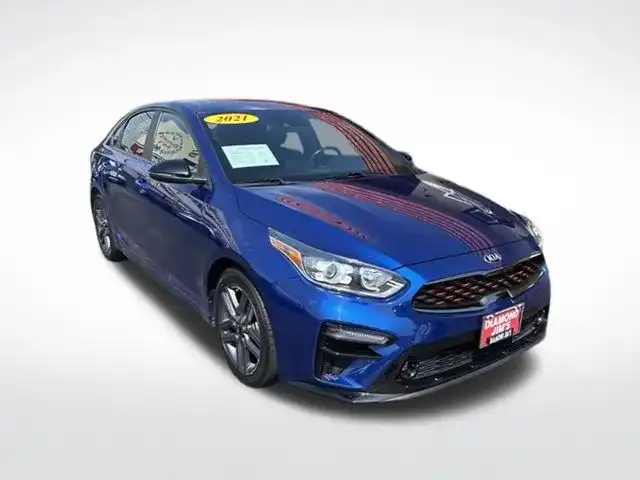 2021 Kia Forte GT-Line AT's photo