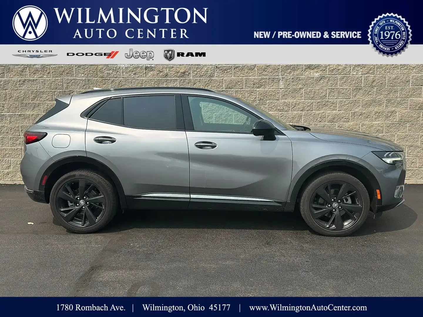 2022 Buick Envision Essence FWD's photo