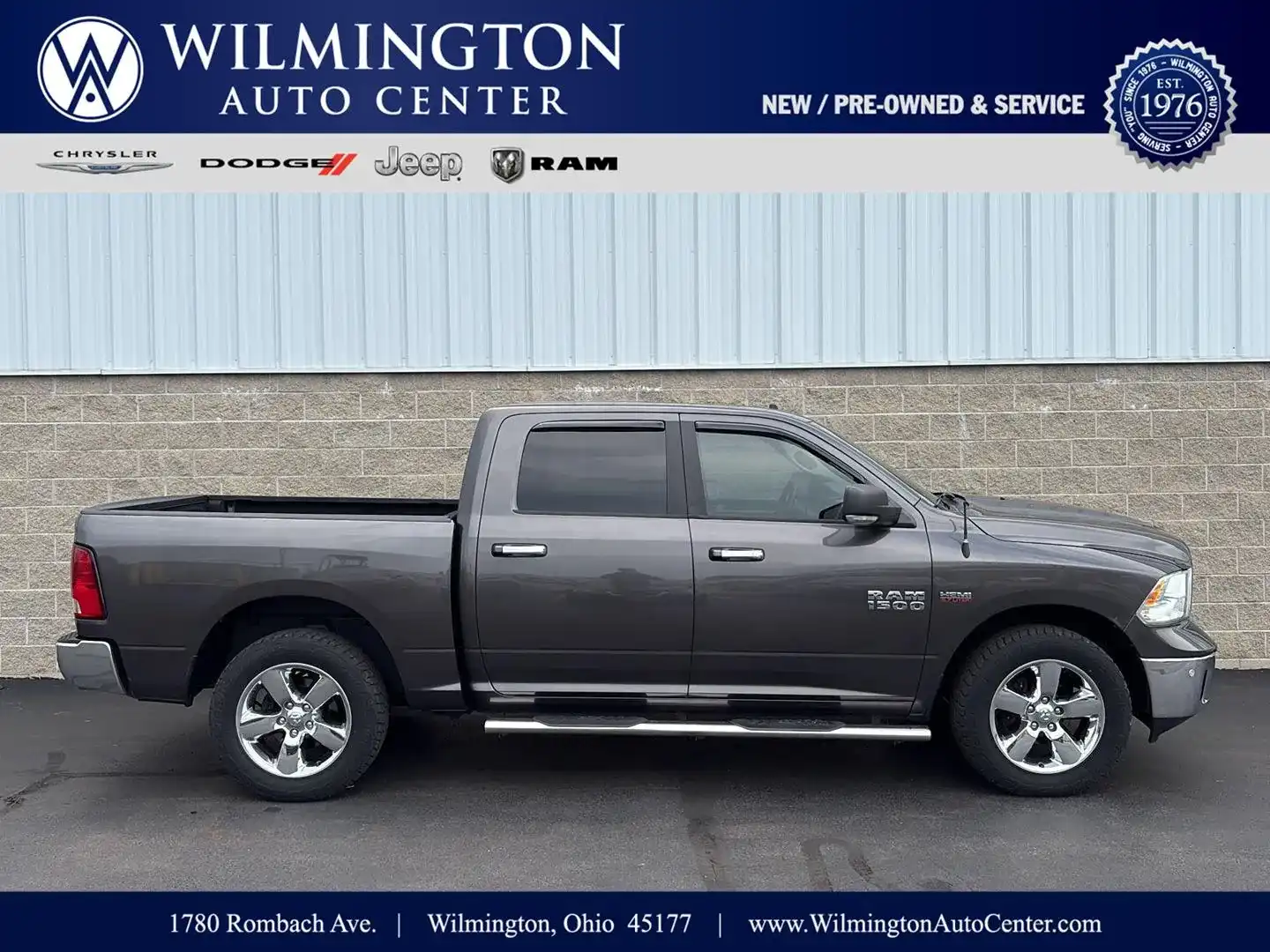 2017 RAM 1500 Big Horn 4x4 Crew Cab 5'7's photo