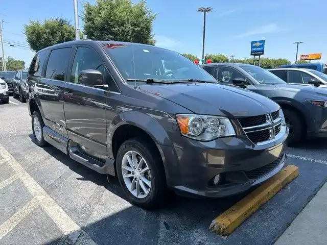 2019 Dodge Grand Caravan SXT's photo