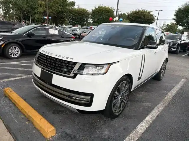 2023 Land Rover Range Rover 3.0 PHEV SE's photo