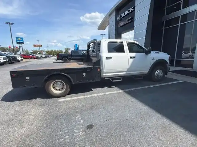 2025 RAM 3500 Tradesman 4WD Crew Cab's photo