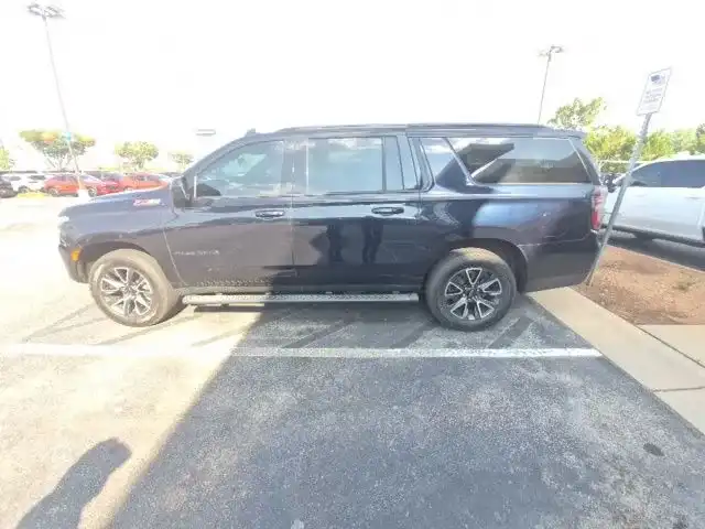 2021 Chevrolet Suburban Z71 4WD 1500's photo