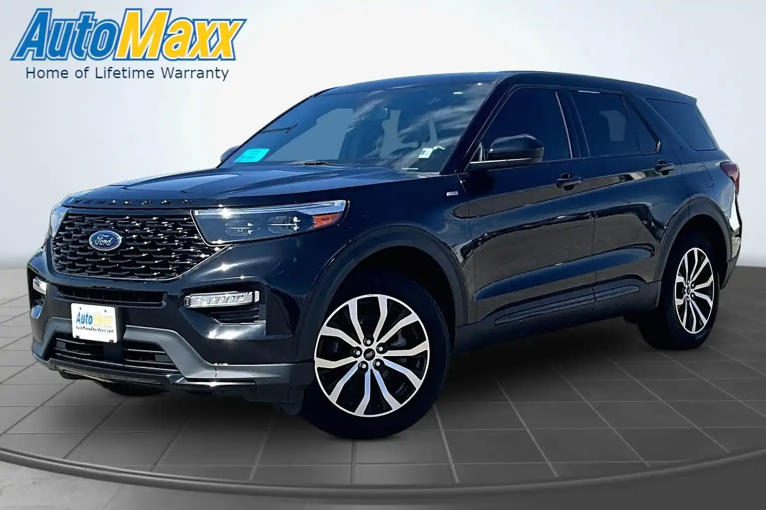 2022 Ford Explorer ST-LINE 4WD's photo