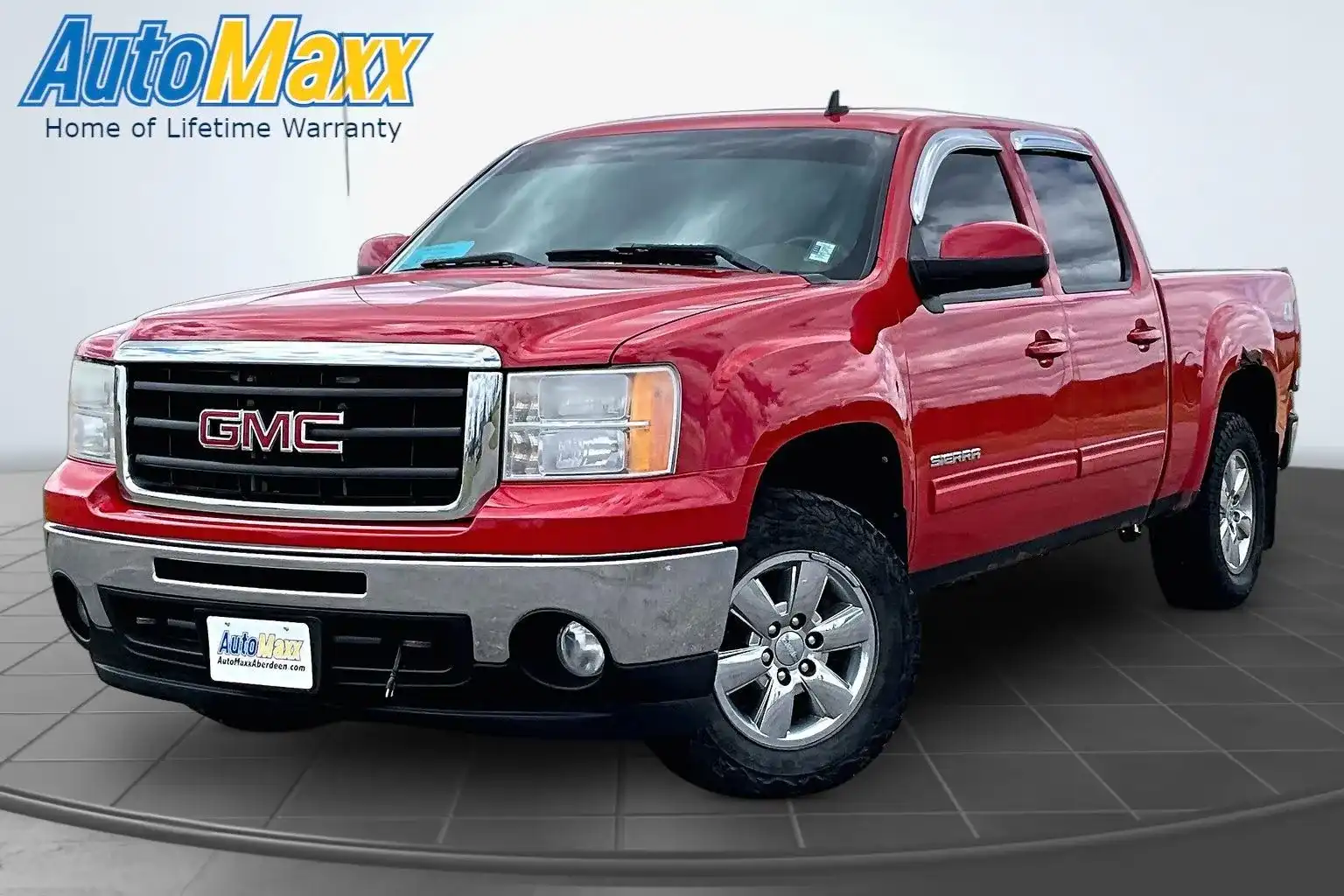 2011 GMC Sierra 4WD Crew Cab SLT SWB's photo