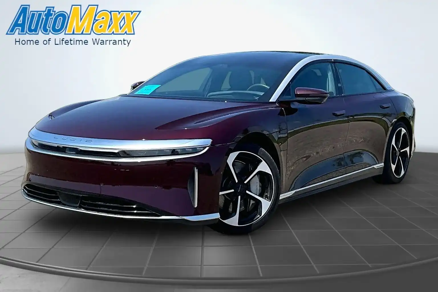 2023 Lucid Air Touring's photo