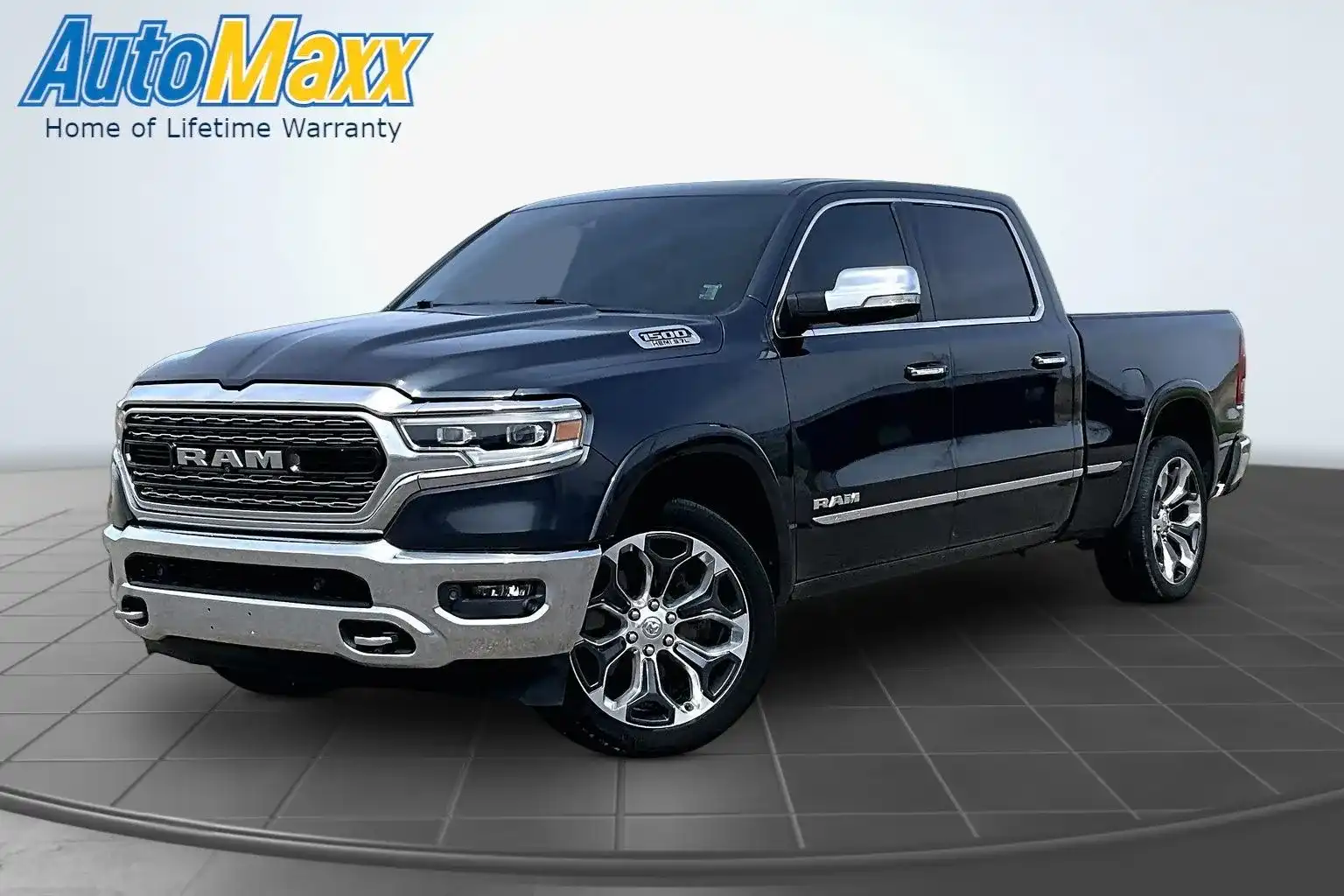 2019 RAM 1500 Limited 4x4 Crew Cab 6'4's photo