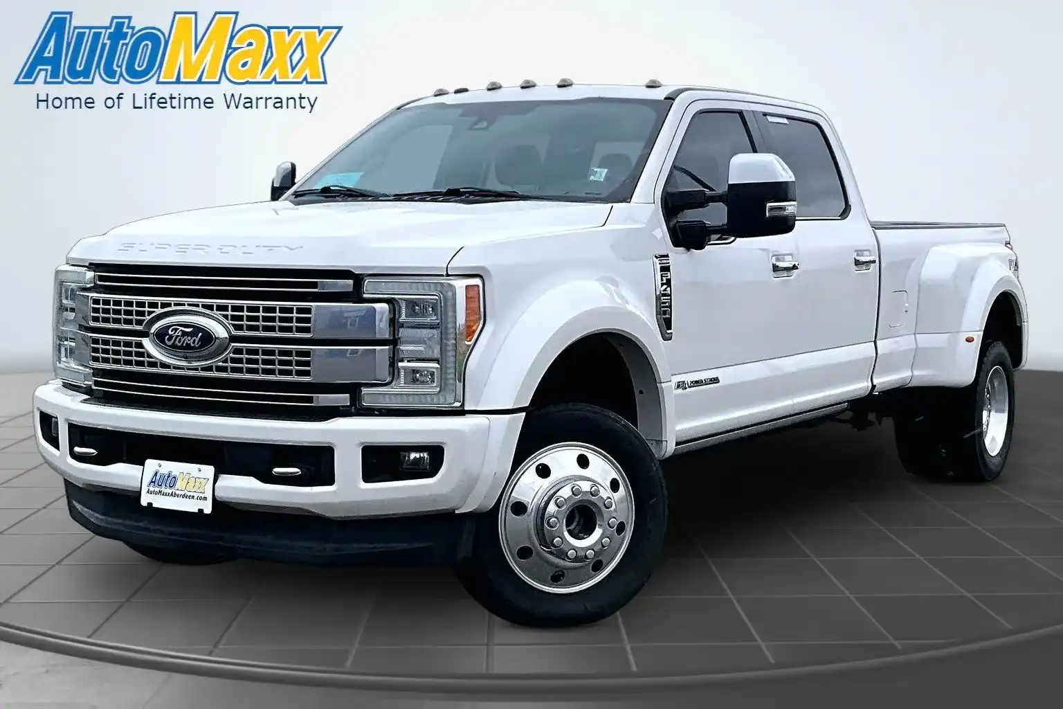 2017 Ford F-450 Platinum 4x4 Crew Cab 8' Box DRW's photo