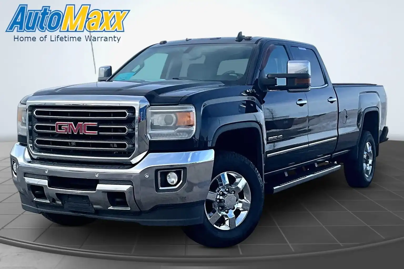 2016 GMC Sierra 4WD Crew Cab Long Box SLT's photo