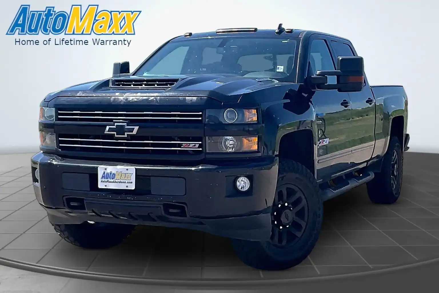 2017 Chevrolet Silverado HD LTZ 4WD Crew Cab Standard Box's photo