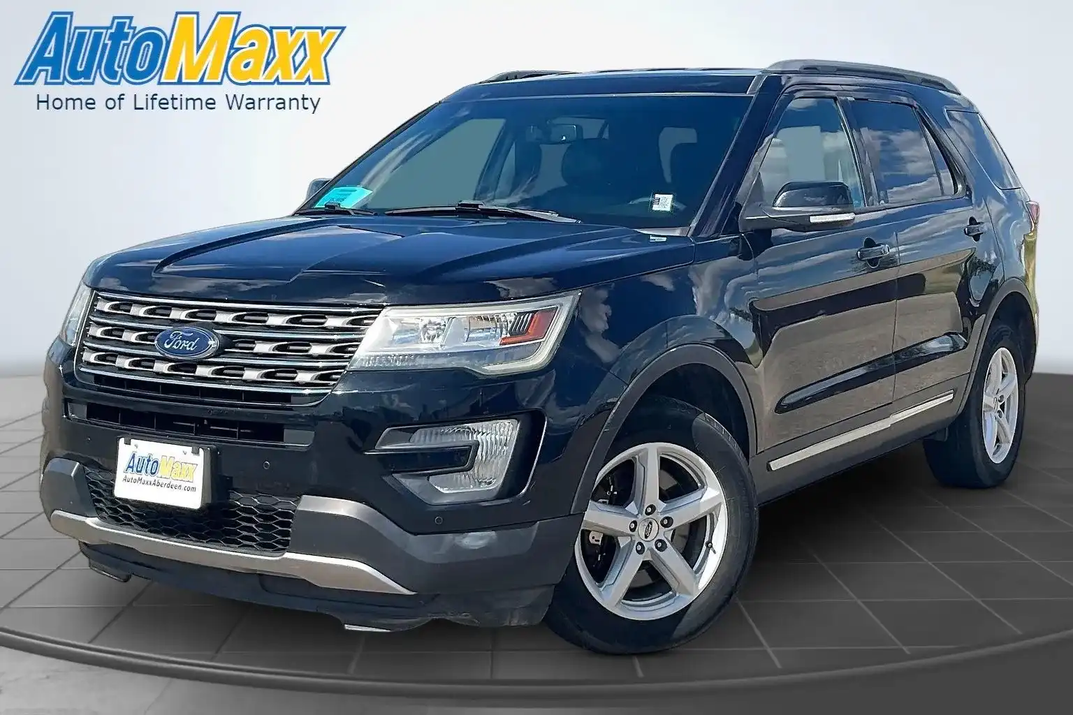 2016 Ford Explorer XLT 4WD's photo