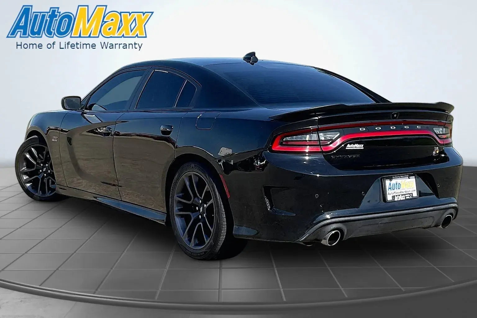 2023 Dodge Charger Scat Pack photo 5