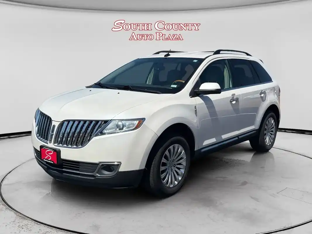 2013 Lincoln MKX FWD's photo