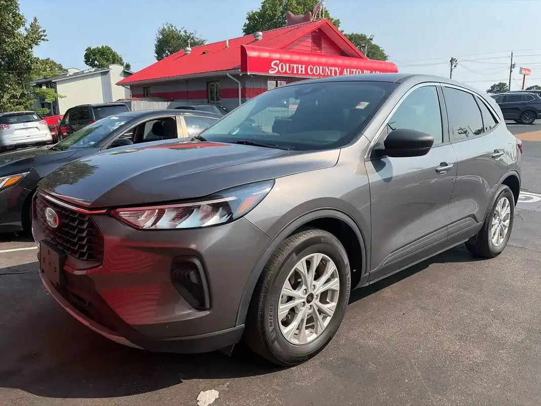2023 Ford Escape Active FWD's photo