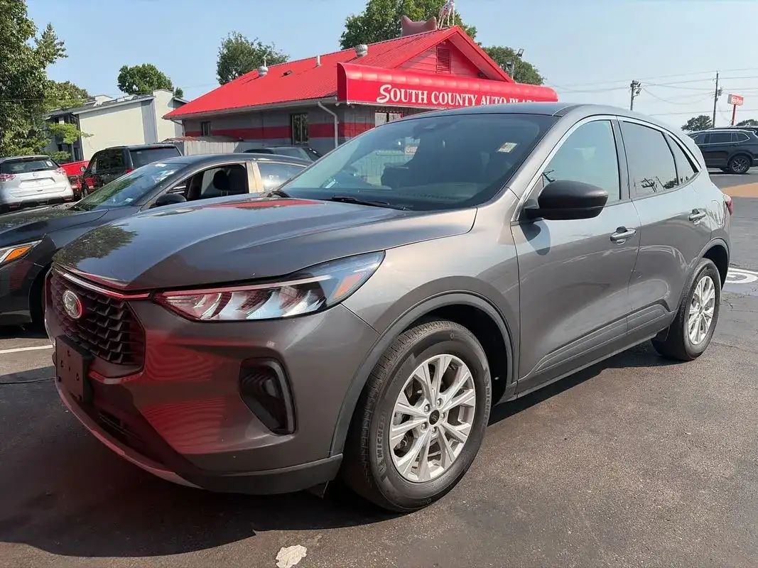 2023 Ford Escape Active FWD's photo