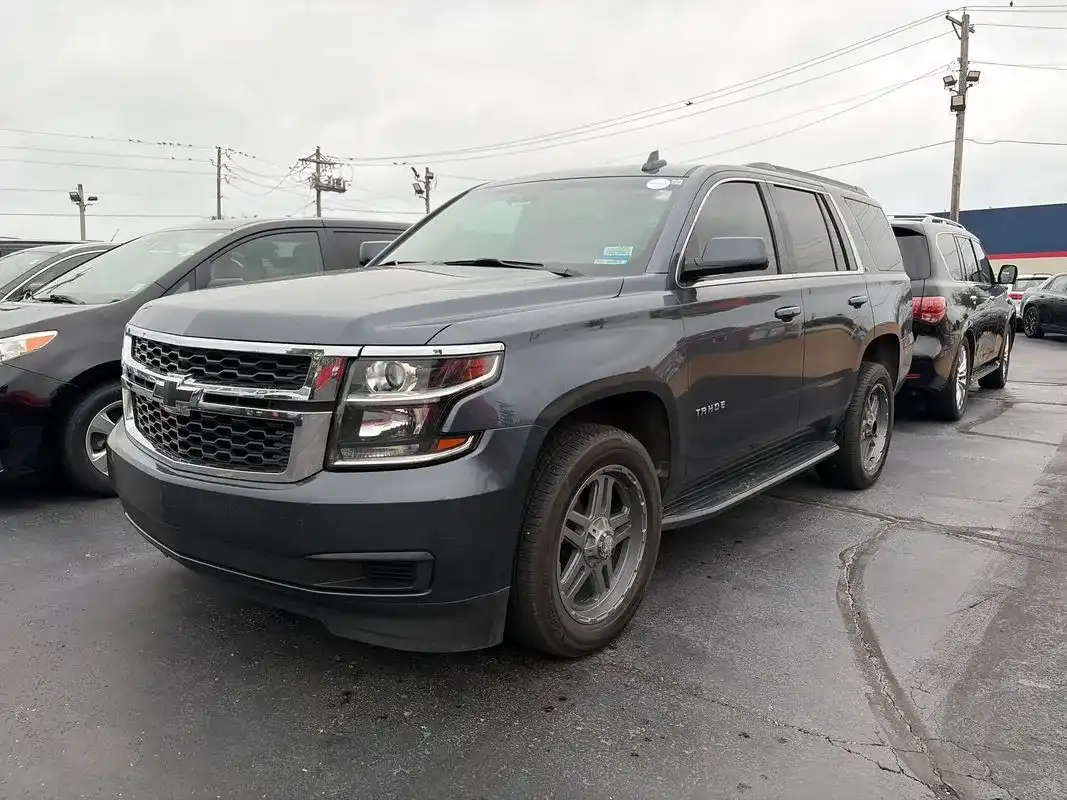 2019 Chevrolet Tahoe 4WD LT's photo