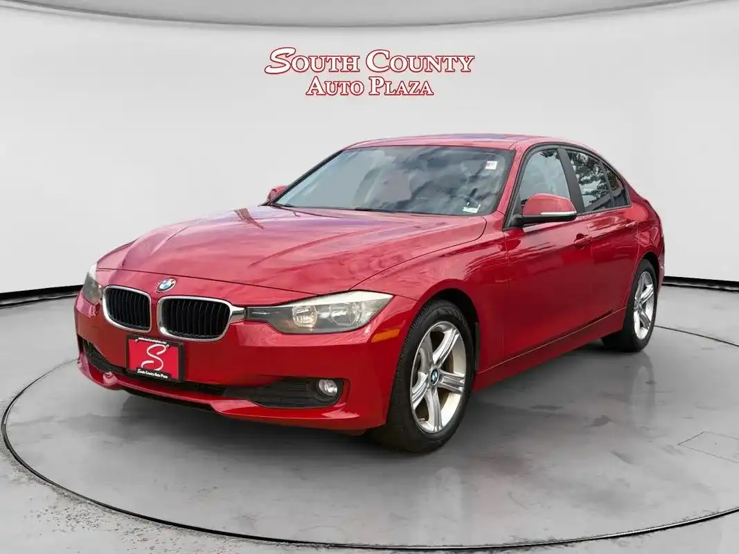 2014 BMW 3 Series 320i xDrive Sedan's photo