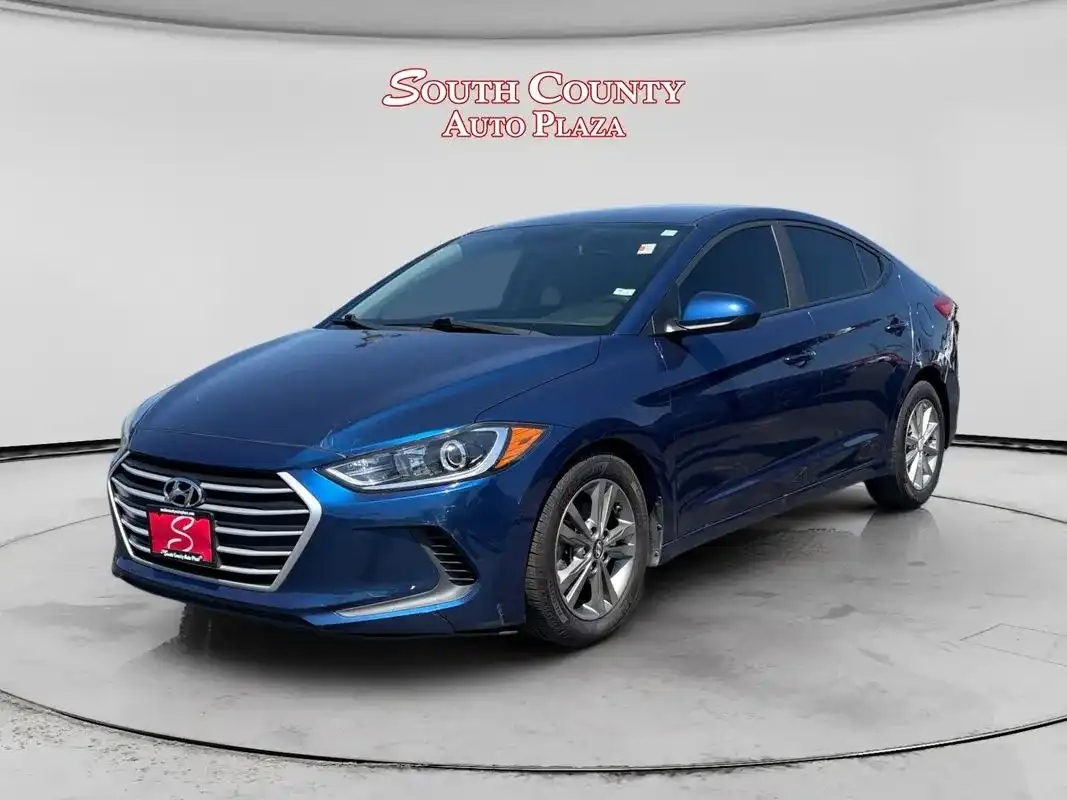 2017 Hyundai Elantra 2.0 SE PZEV A T's photo