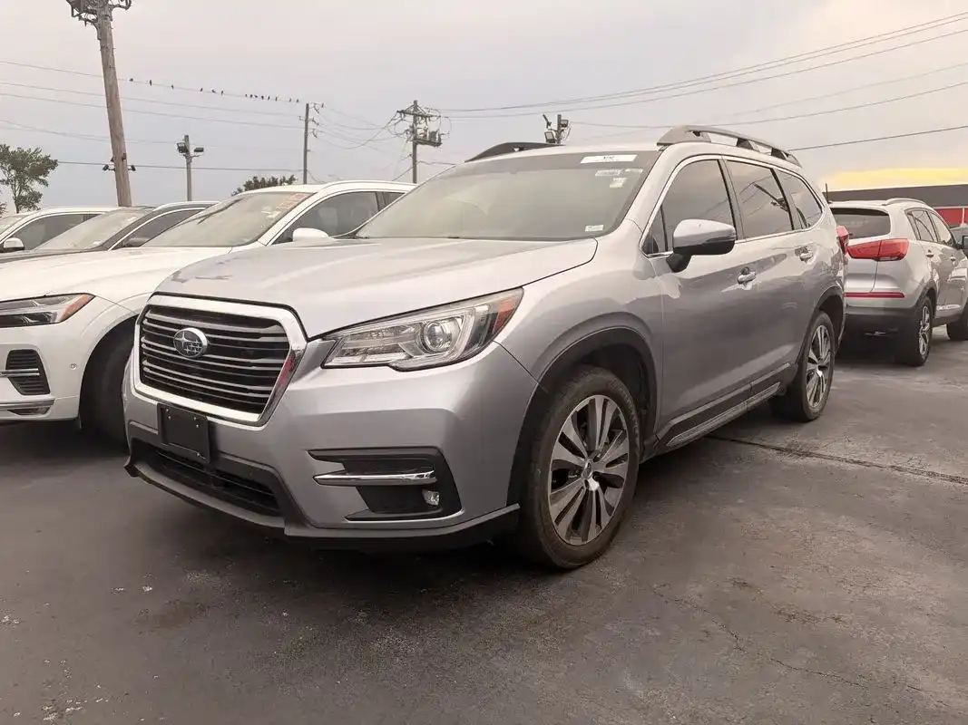 2022 Subaru Ascent Limited 7 Passenger's photo