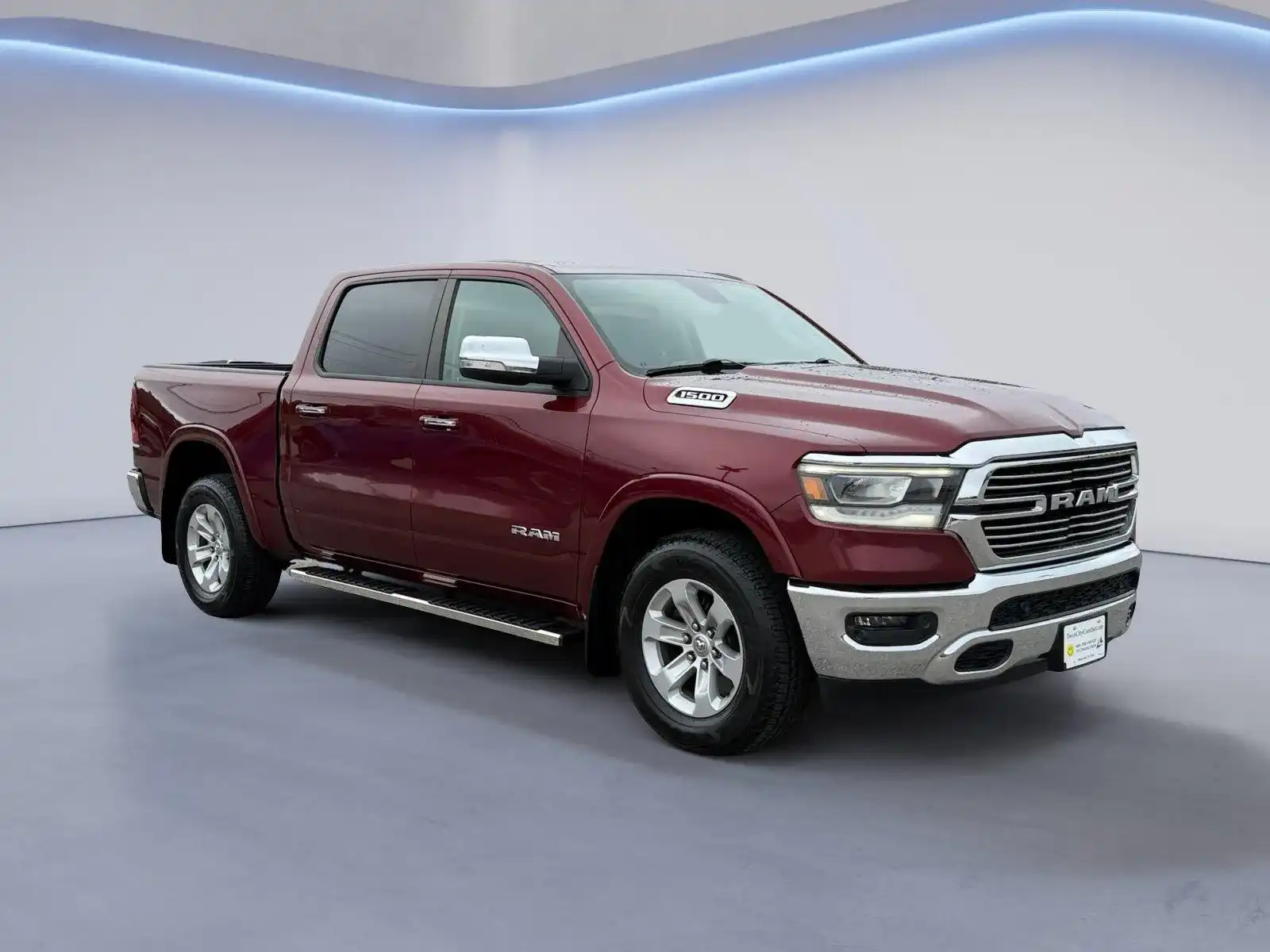 2019 RAM 1500 Laramie 4x4 Crew Cab 5'7's photo