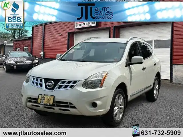 2013 Nissan Rogue SV AWD's photo
