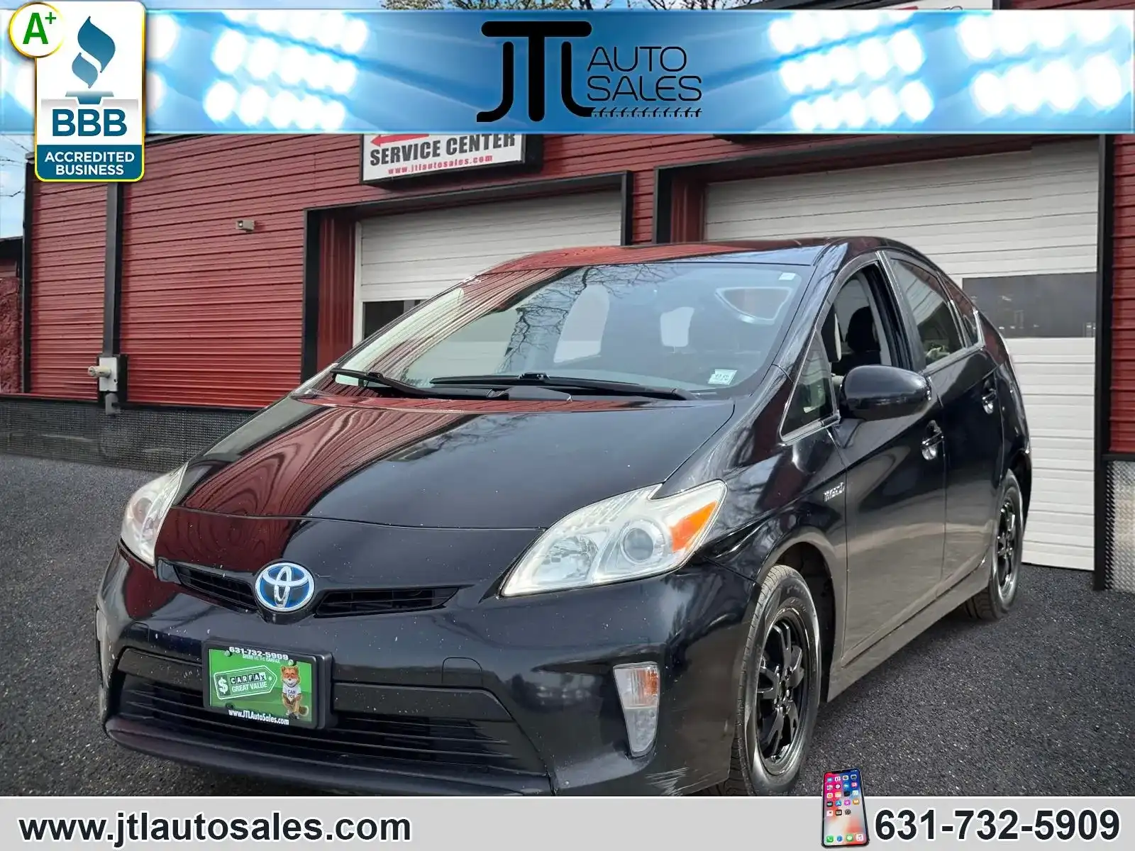 2012 Toyota Prius Four's photo