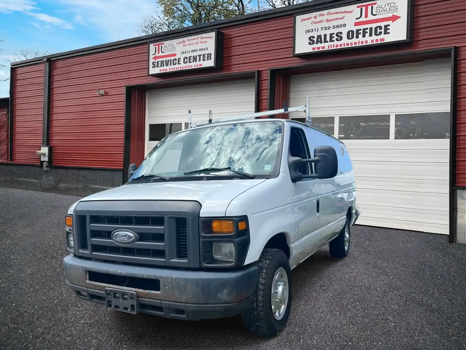 2014 Ford E-Series E-250 Van's photo
