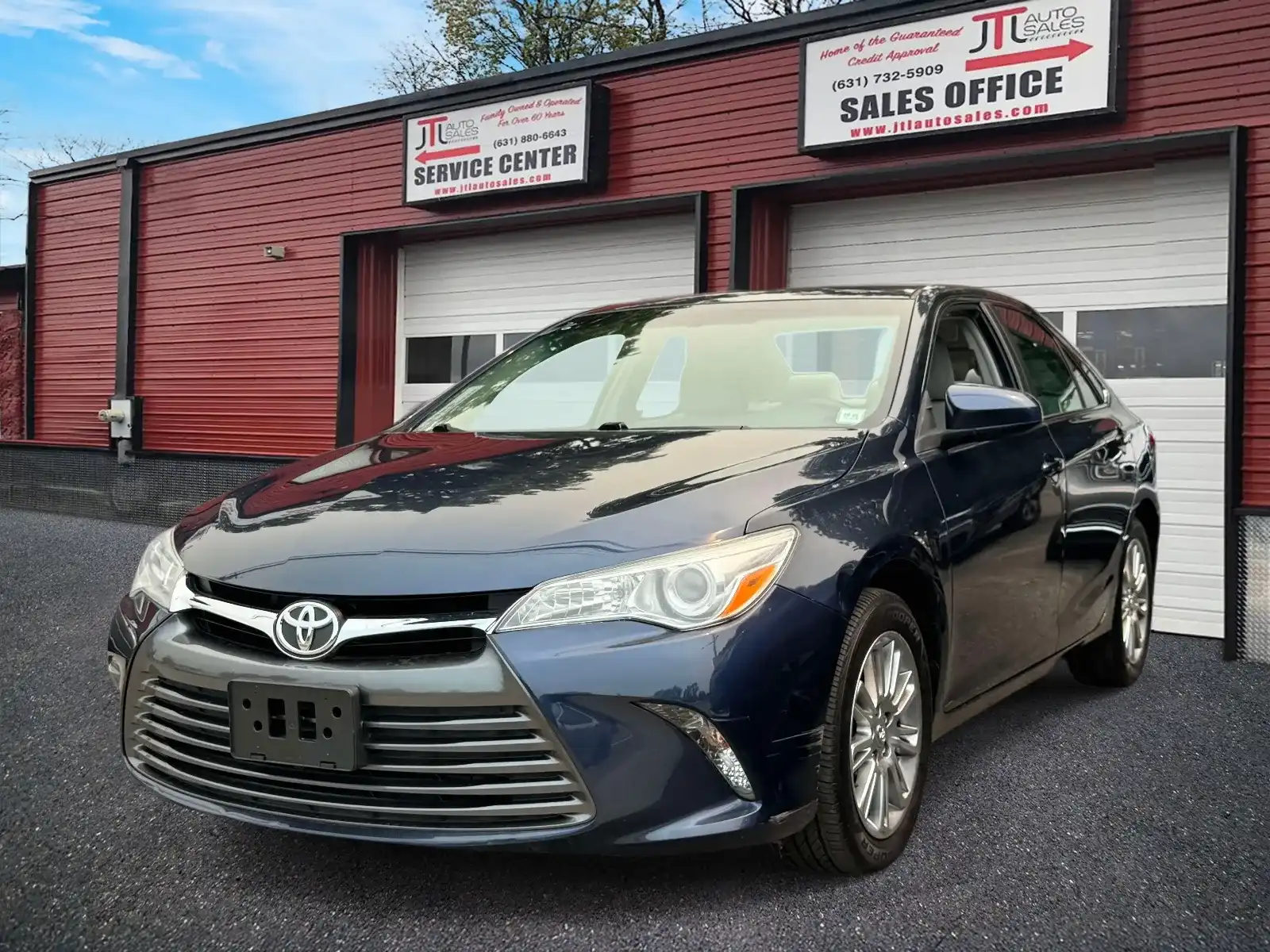 2015 Toyota Camry 2.5 Auto SE's photo