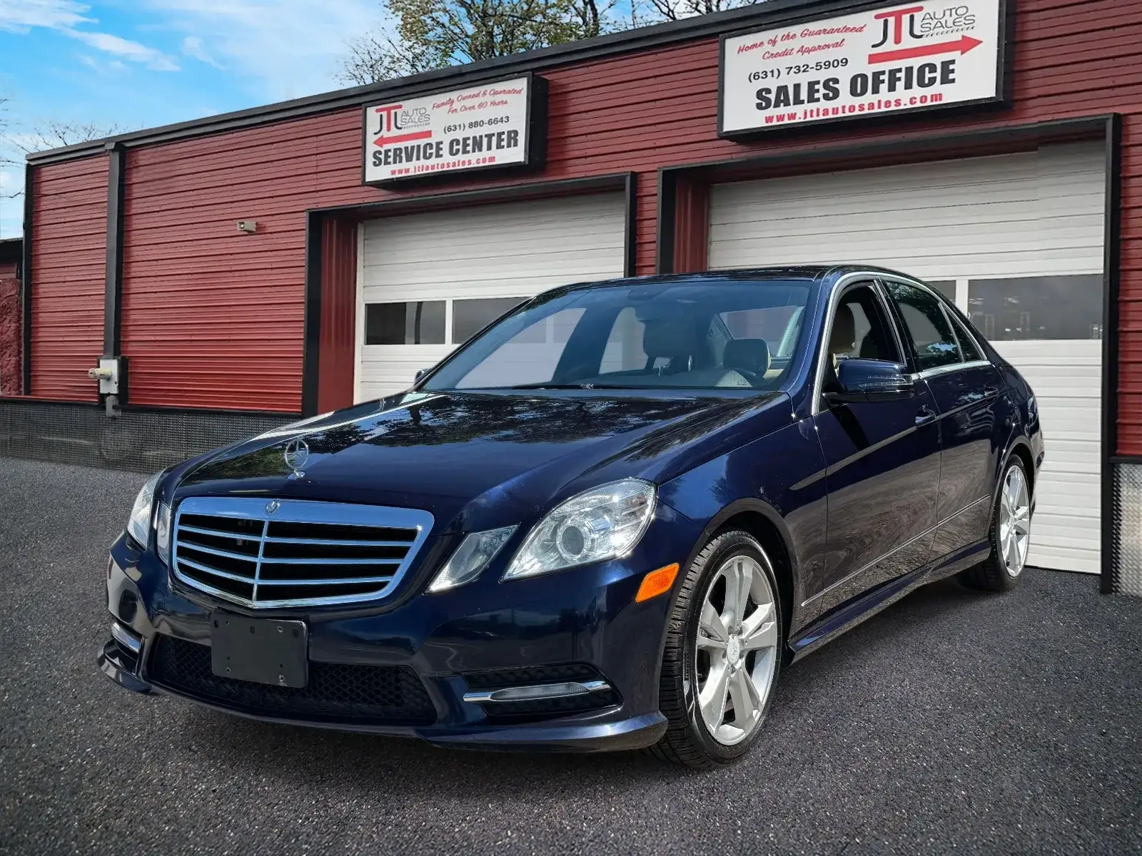 2013 Mercedes-Benz E-Class E350 Luxury 4MATIC photo 1