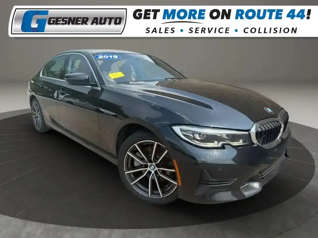 2019 BMW 3 Series 330i xDrive Sedan's photo