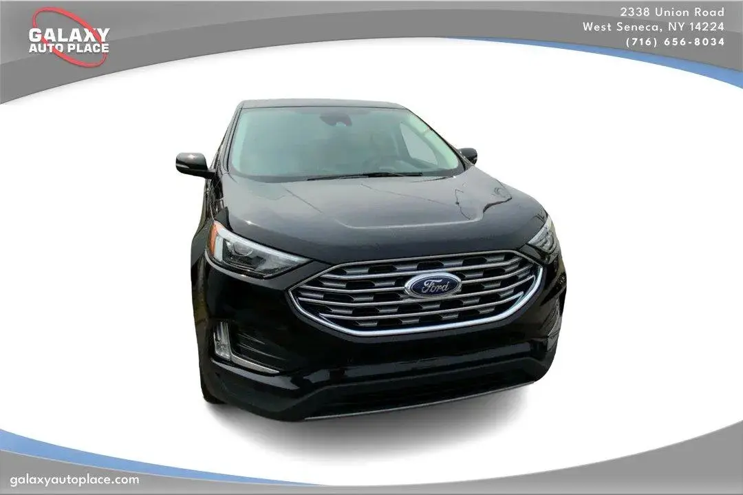 2024 Ford Edge Titanium AWD photo 3