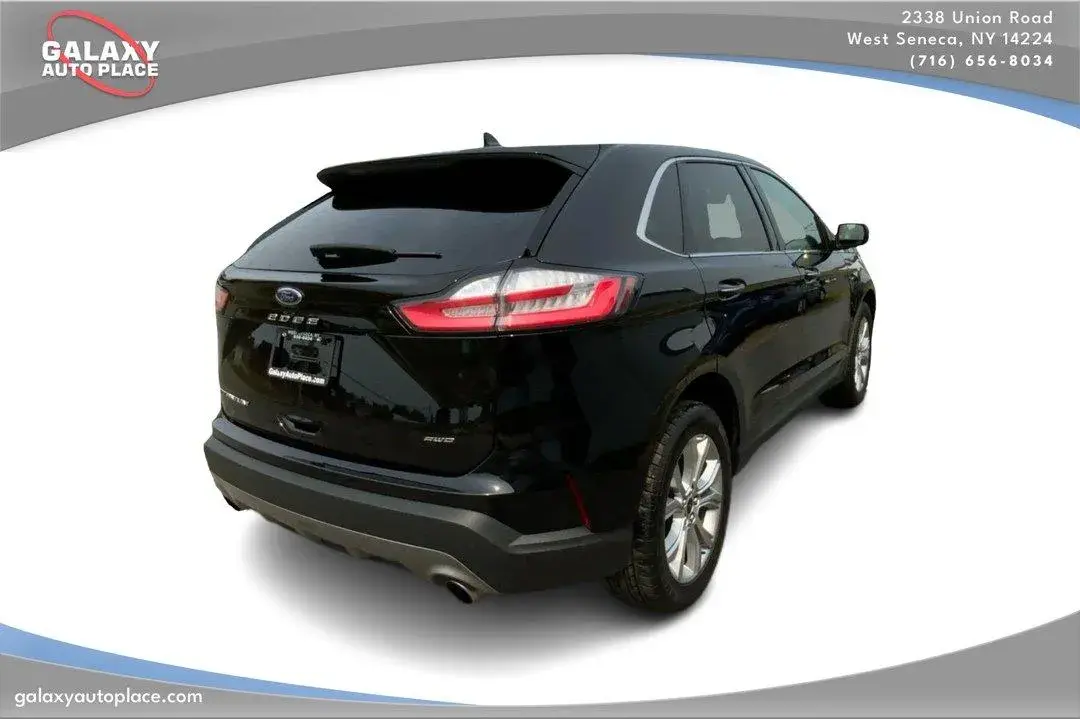 2024 Ford Edge Titanium AWD photo 5