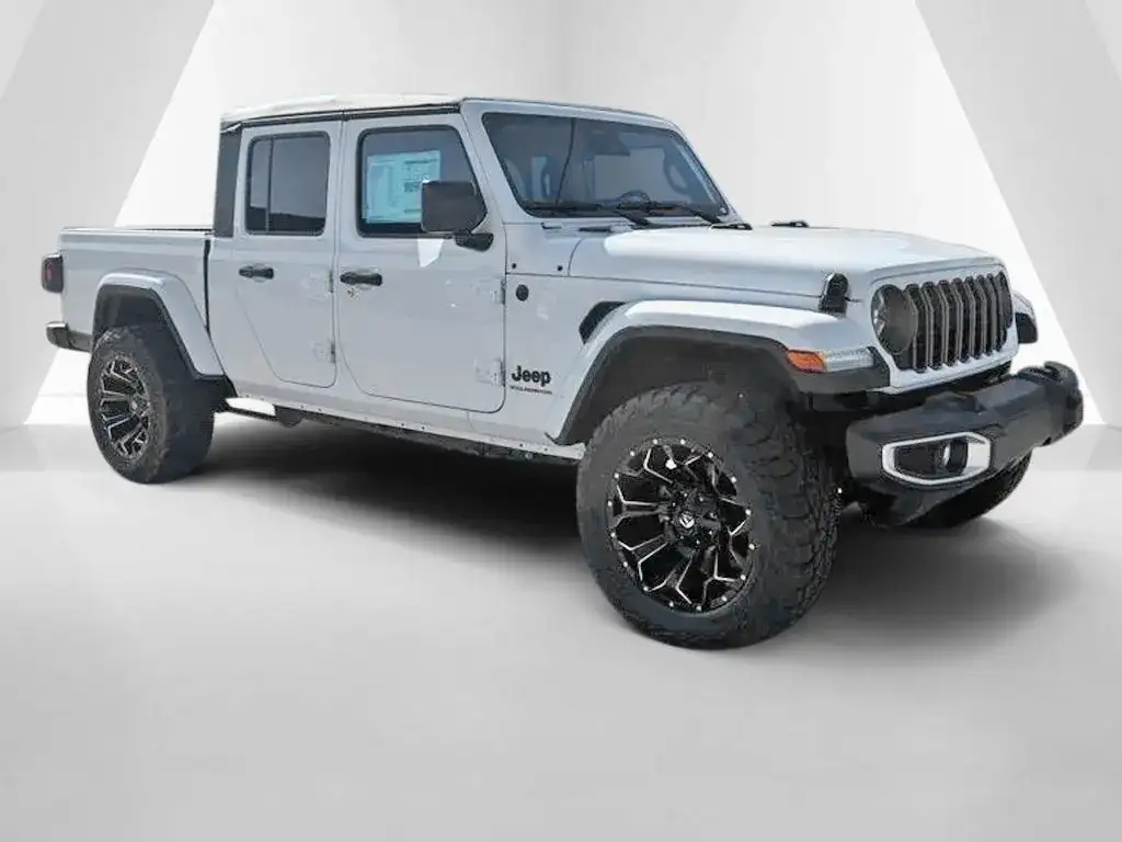 2026 Jeep Gladiator Sport S Auto's photo