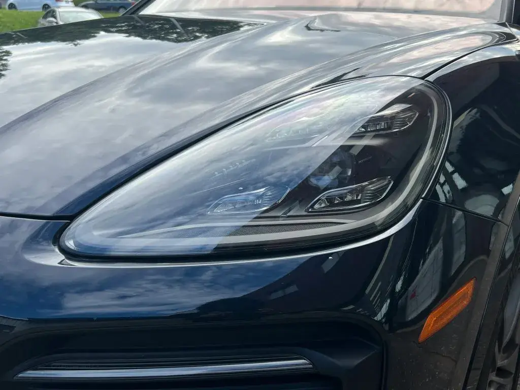 2021 Porsche Cayenne Base photo 4