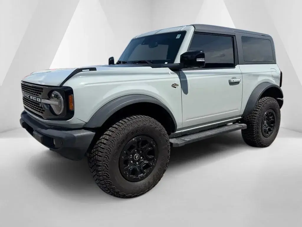2021 Ford Bronco Wildtrak Advanced 4x4 photo 3