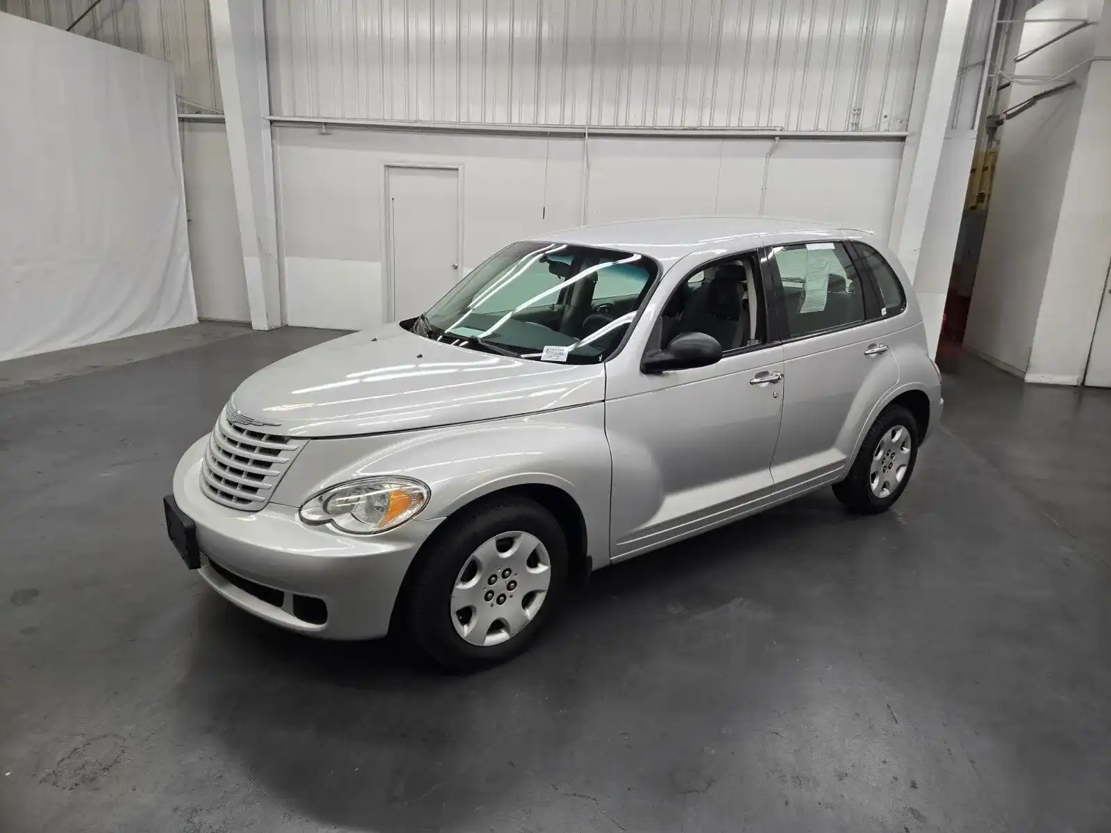 2009 Chrysler PT Cruiser Base's photo