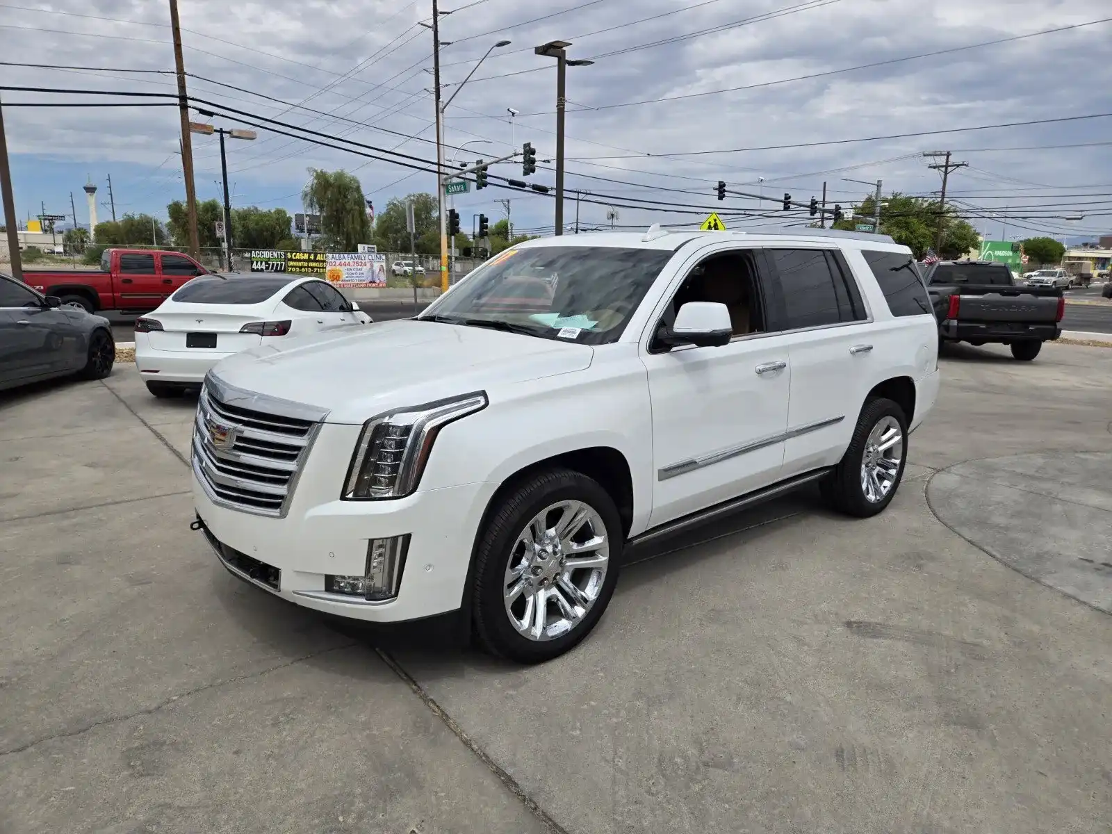 2017 Cadillac Escalade AWD Platinum's photo