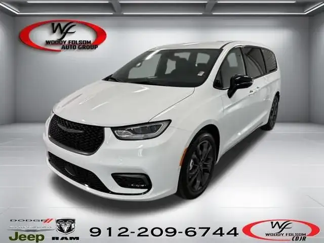 2026 Chrysler Pacifica Select photo 1