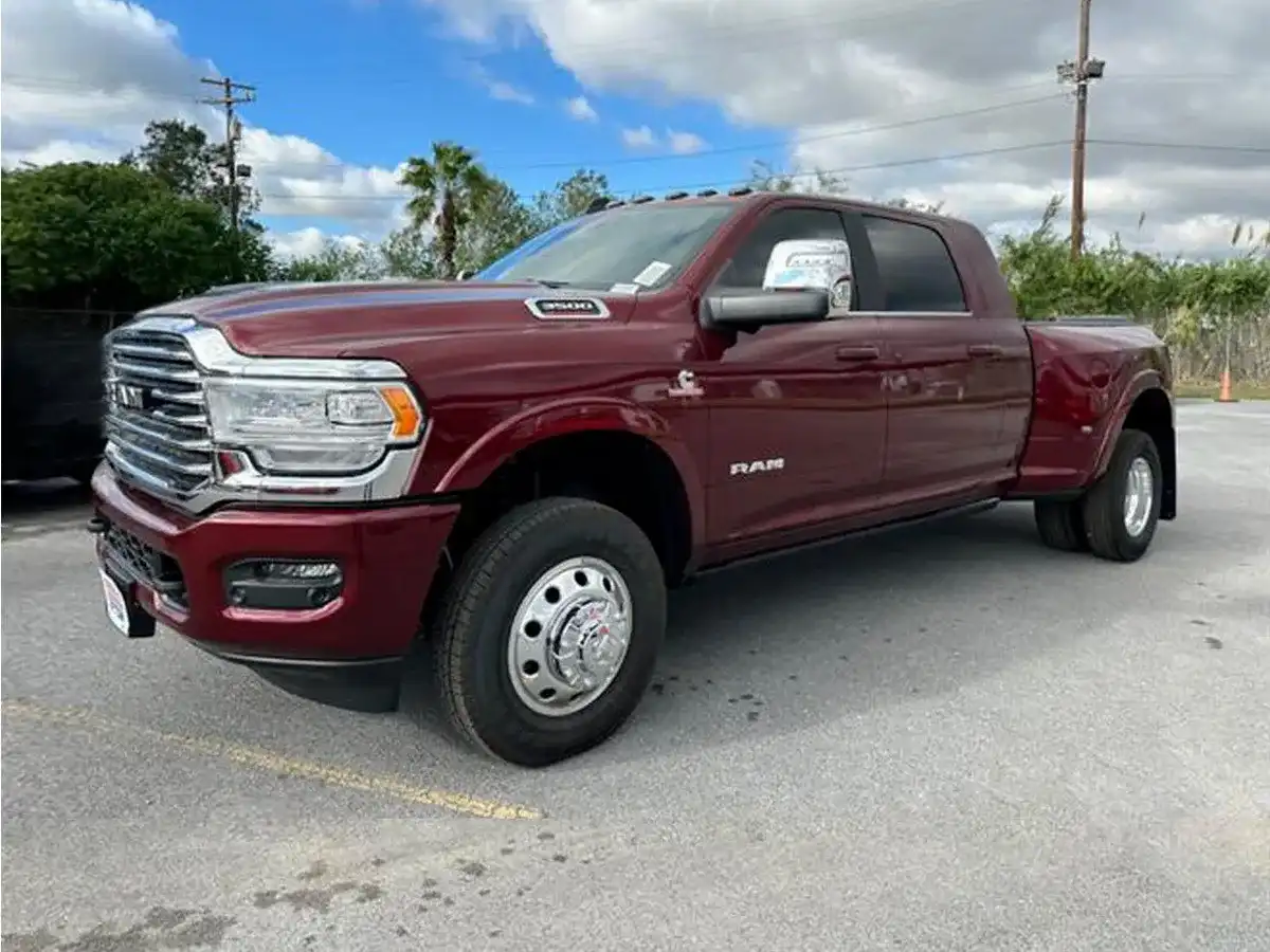 2024 RAM 3500 Laramie 4X4 Crew Cab LWB's photo