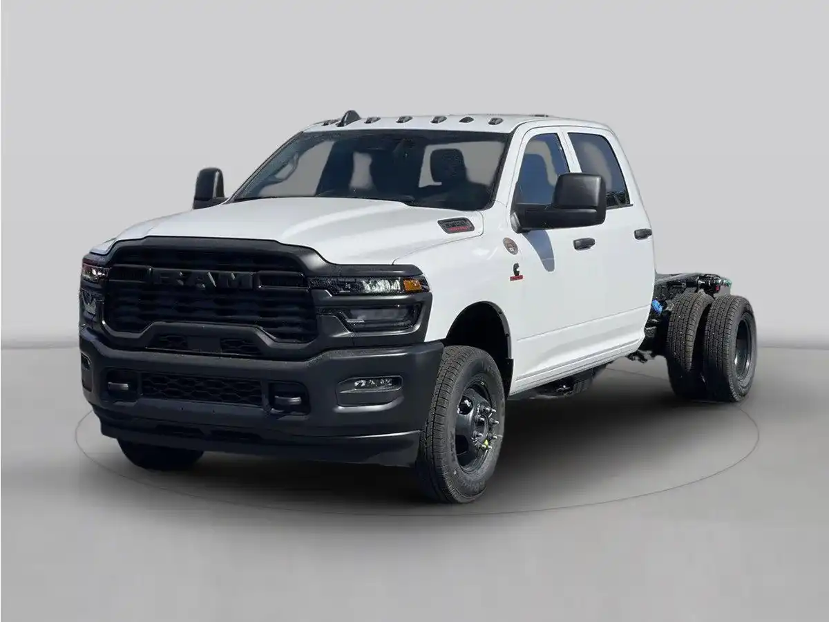 2027 RAM 3500 Big Horn 4WD Crew Cab's photo