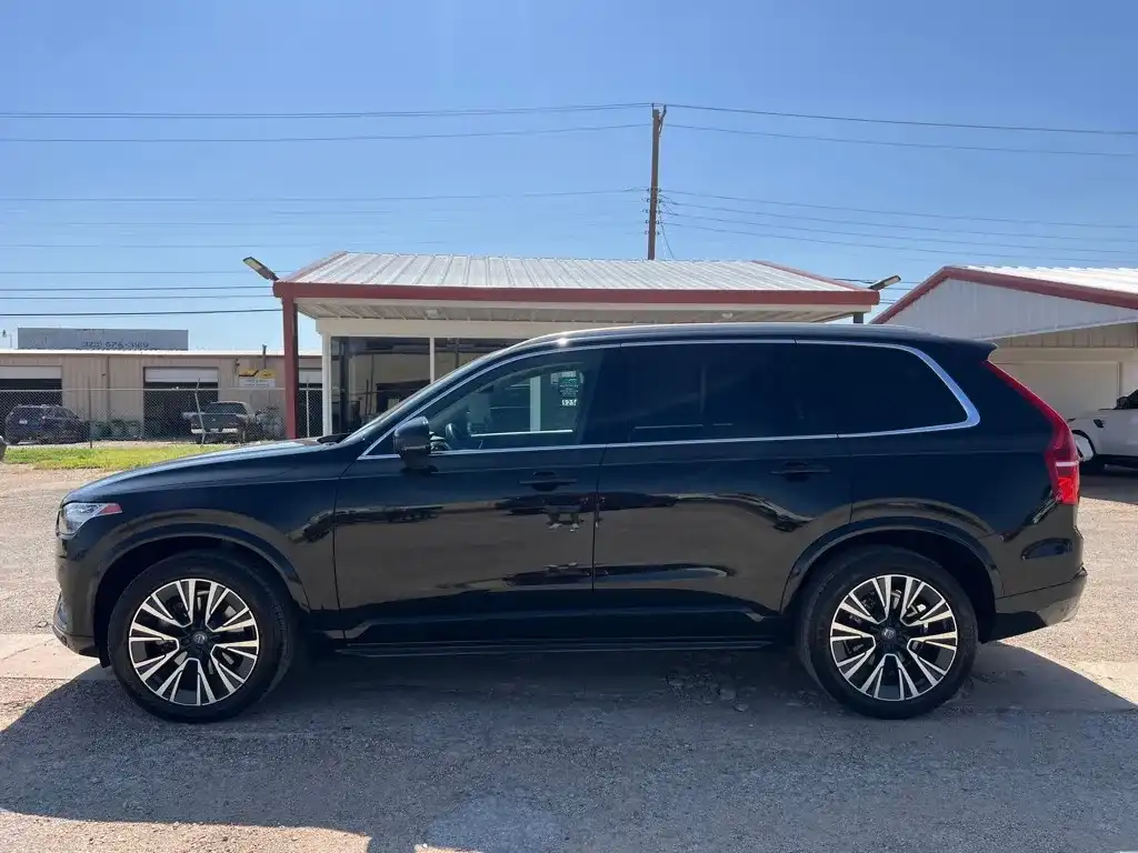 2020 Volvo XC90 T5 Momentum AWD's photo